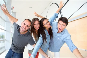  Từ vựng IELTS về chủ đề  Friends (Phần 2)