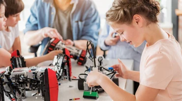Bài tập Listening Part 1 - Chủ đề: Children’s Engineering Workshops