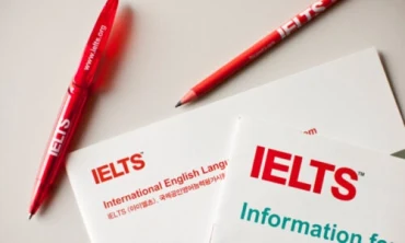 Cách viết Discussion Essay hiệu quả trong IELTS Writing Task 2