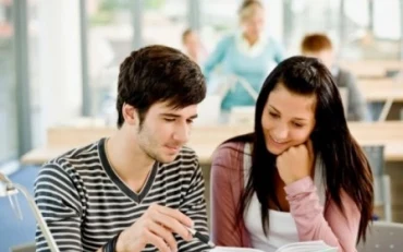 Bài mẫu IELTS Writing Task 2 - Chủ đề Video games - Từ vựng cùng chủ đề