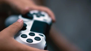 Bài tập IELTS Reading: Is there more to video games than people realize? - Phân tích từ vựng