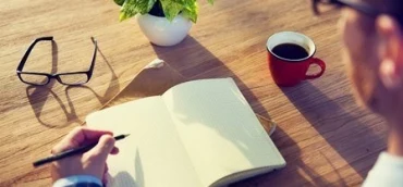Bài tập IELTS Reading: Romantic lip-on-lip kissing - Phân tích từ vựng