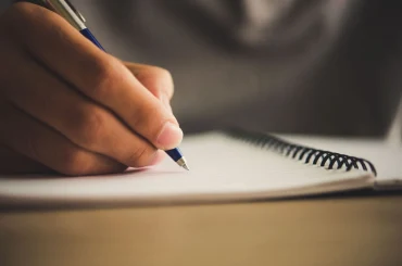 IELTS Writing Task 1: quick gap-fill exercise (bài tập nhanh điền vào chỗ trống)