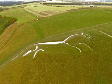 Reading part 1 - Chủ đề: The White Horse of Uffington