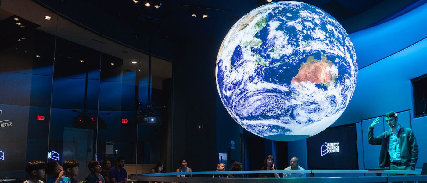 IELTS Reading - The Earth and Space Foundation
